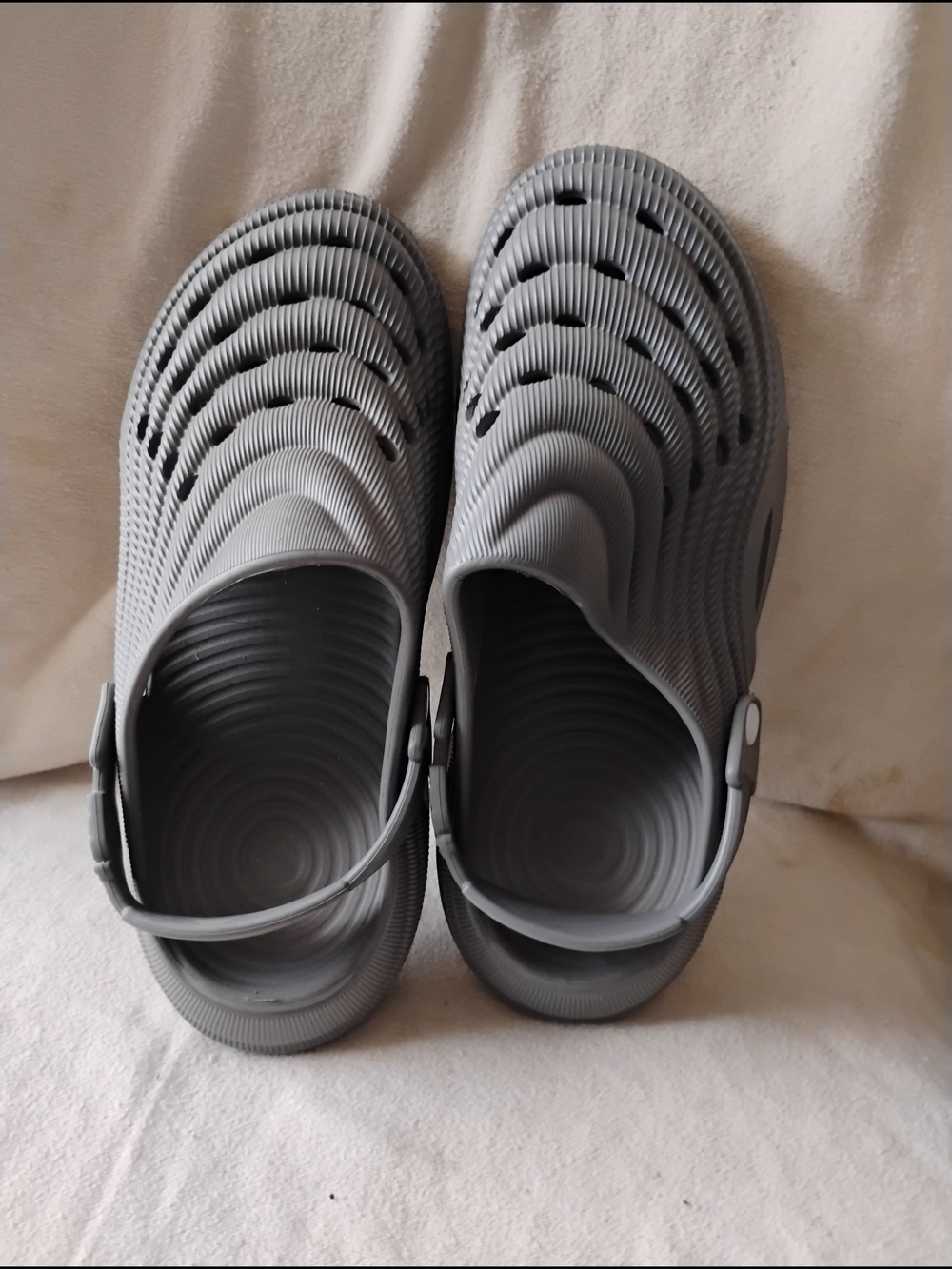Men's Lightweight Gray Slip-On Clogs Sz 10